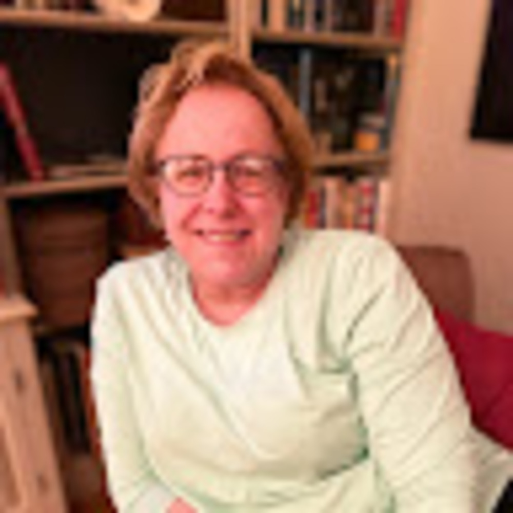 Meet your Posher, Laurie